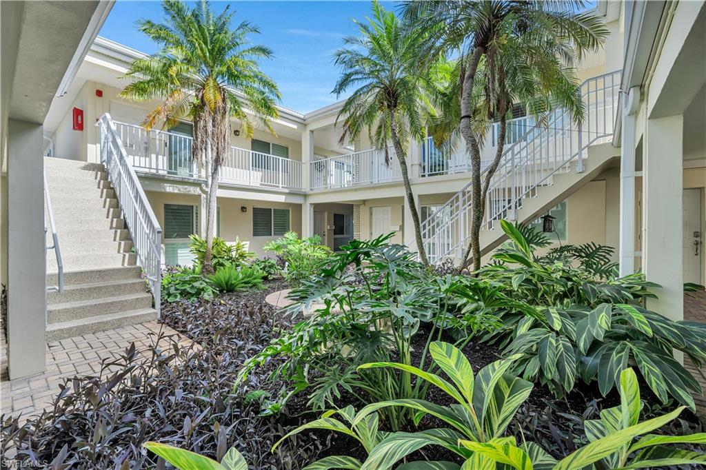 1950 Gulf Shore BLVD N # 201