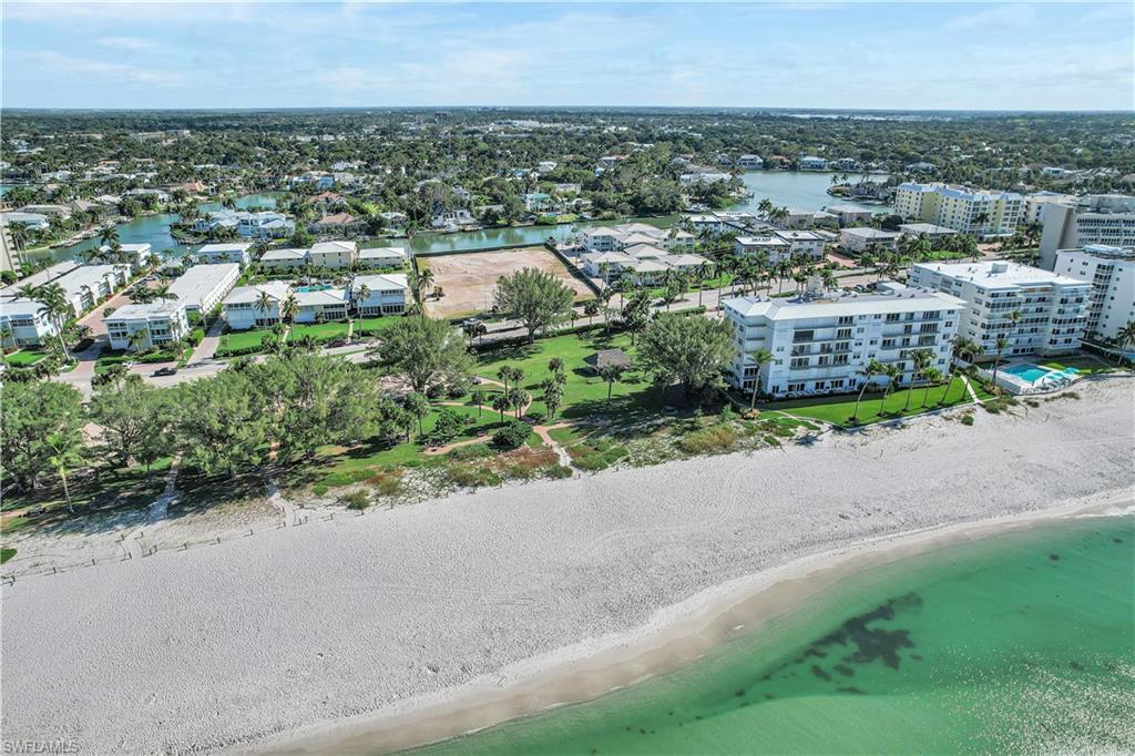 1950 Gulf Shore BLVD N # 201