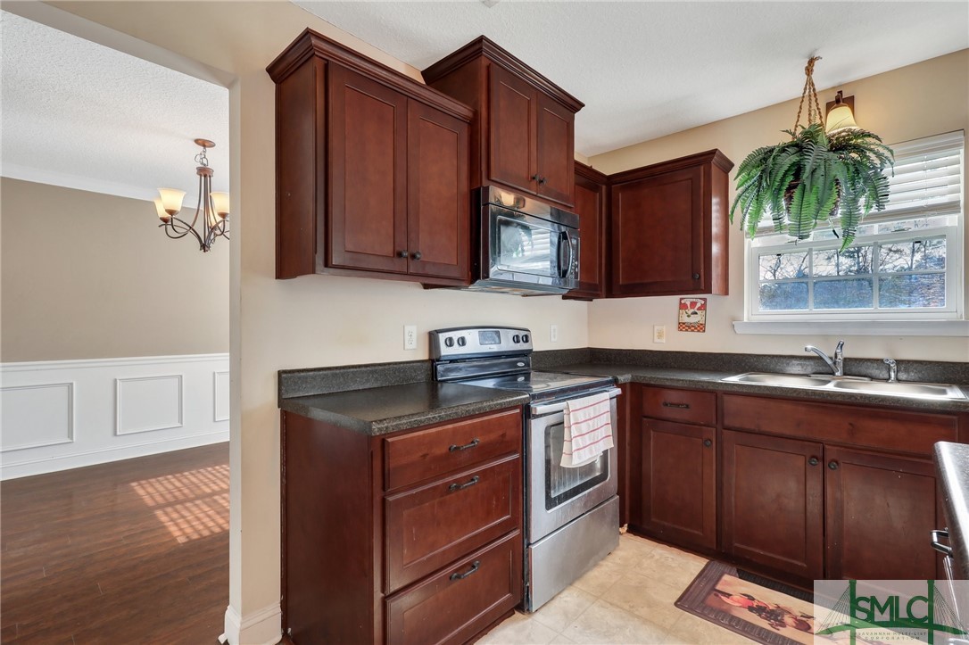 159 Pine View Road SE