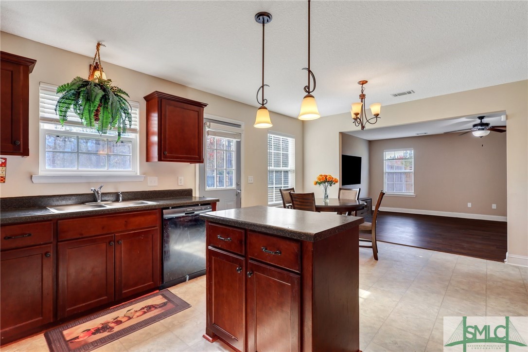 159 Pine View Road SE