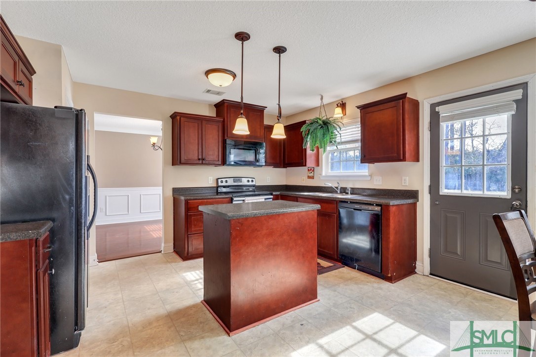 159 Pine View Road SE