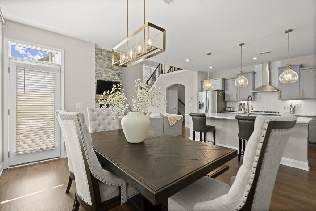 8015 Scenic Ridge Way