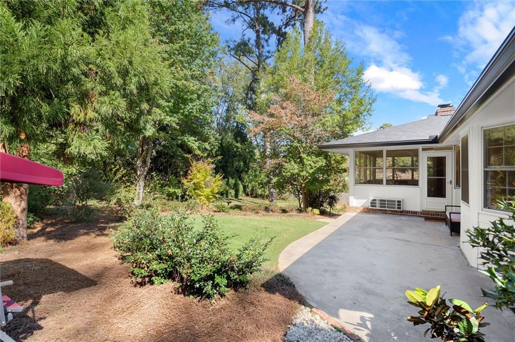 1728 Stonecliff Court