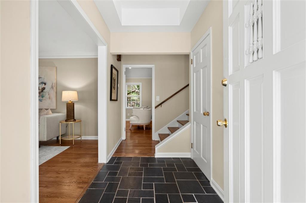 1728 Stonecliff Court