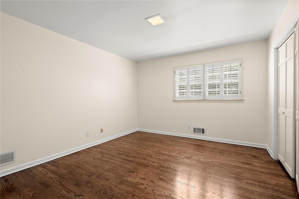 1728 Stonecliff Court