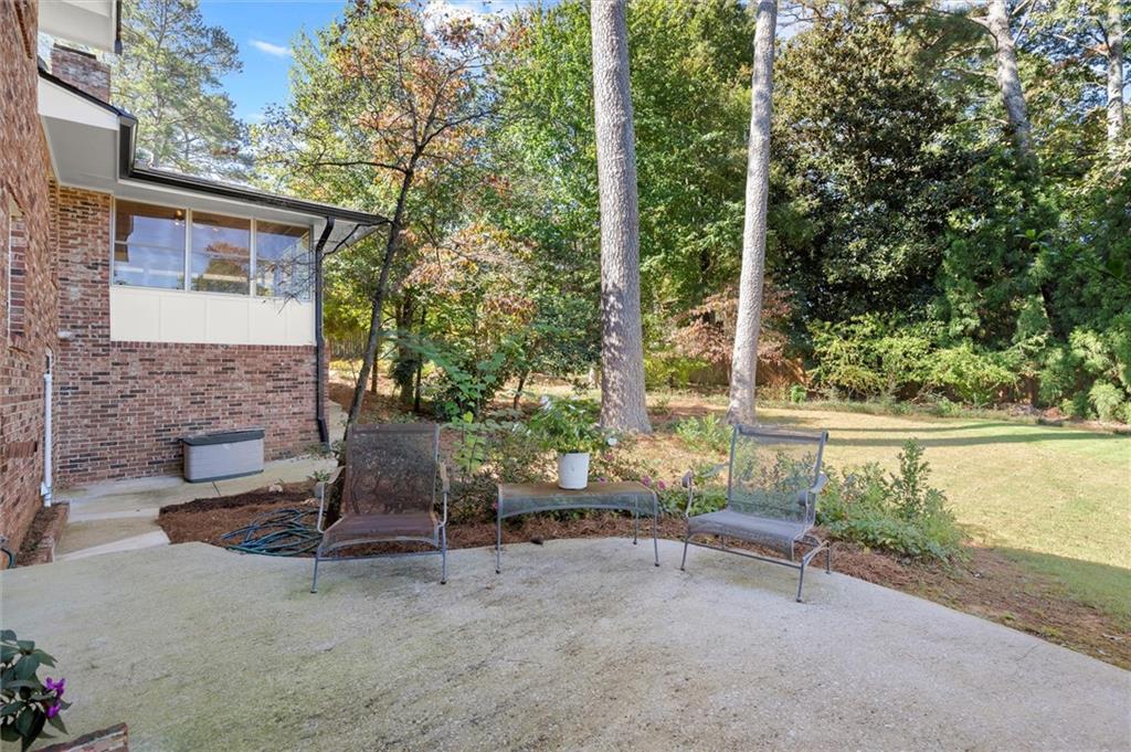 1728 Stonecliff Court