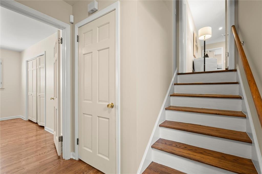 1728 Stonecliff Court