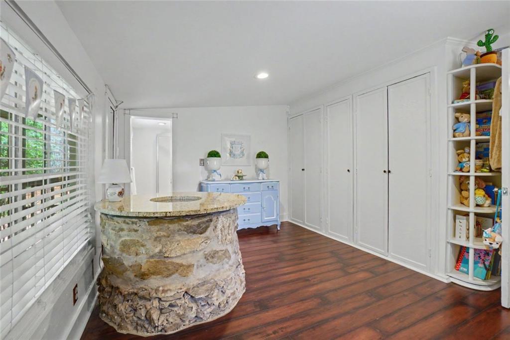 4010 Lower Roswell Road