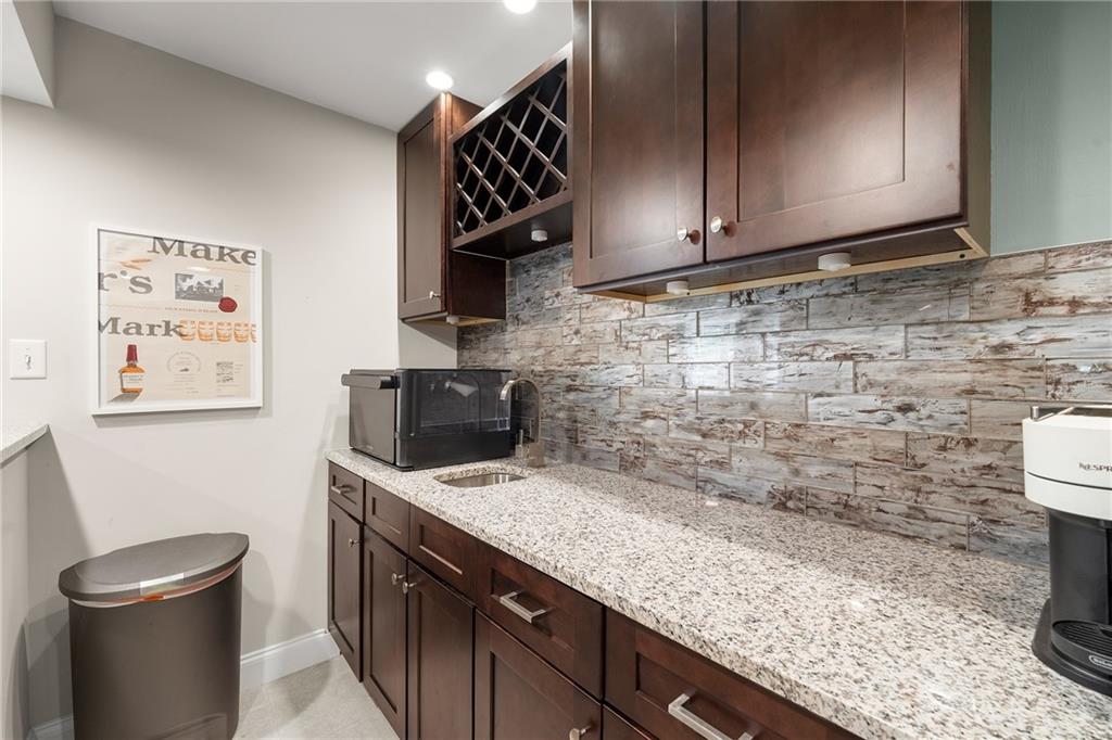 4910 Bettes Court