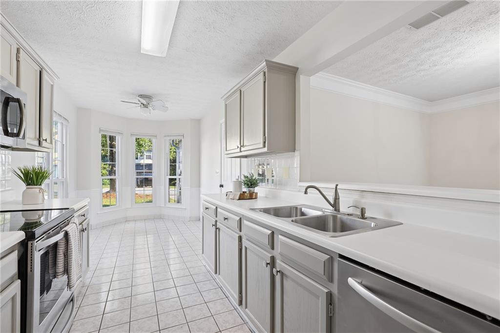 4076 Beaver Oaks Drive