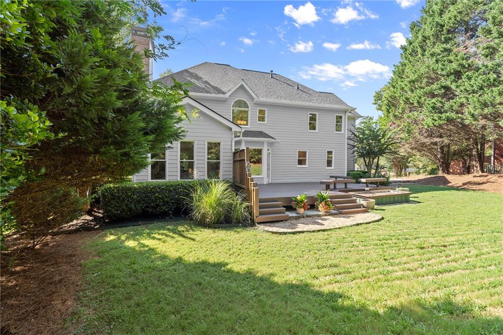 305 Willow Oak Court