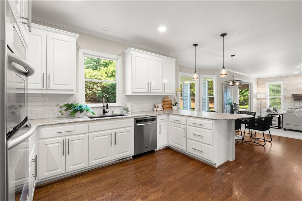 305 Willow Oak Court
