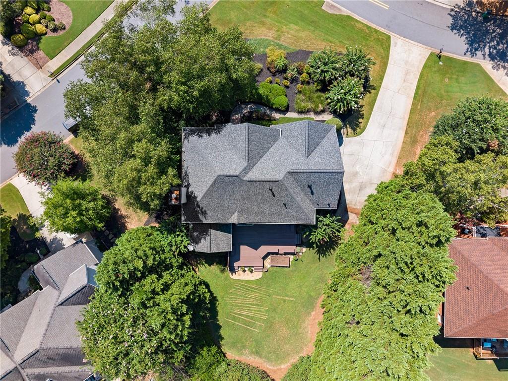 305 Willow Oak Court