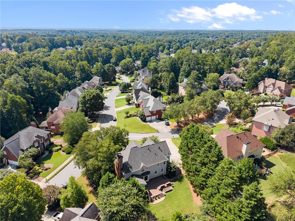 305 Willow Oak Court