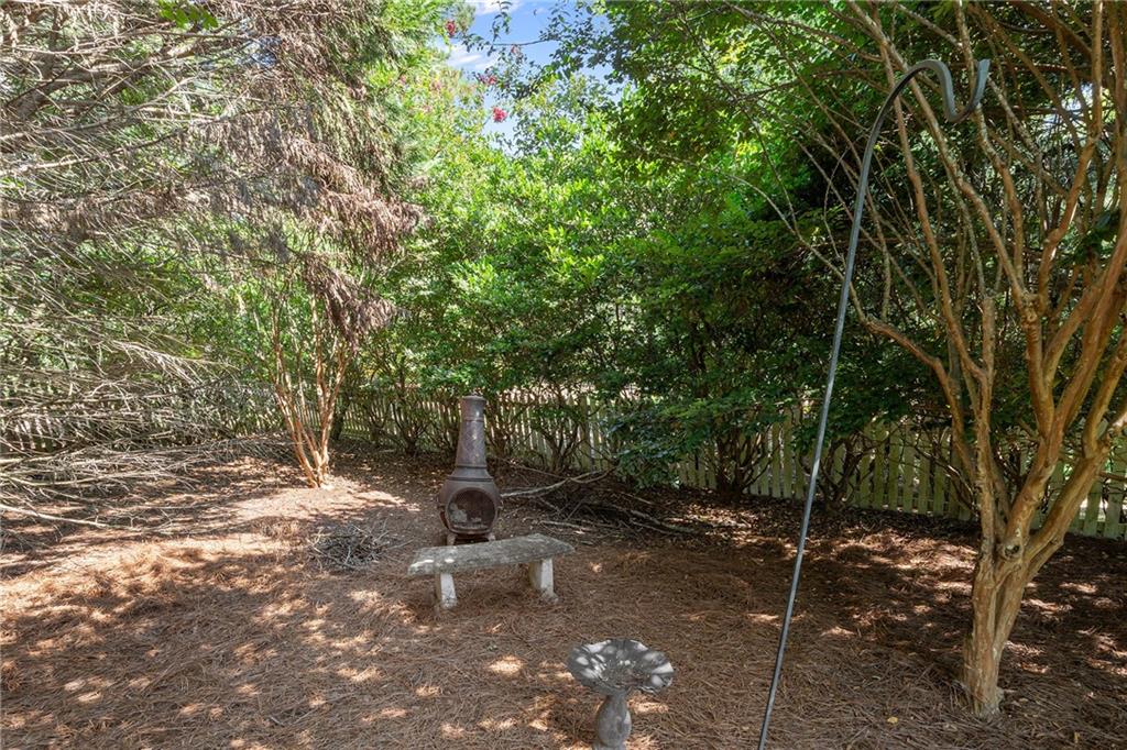 305 Willow Oak Court