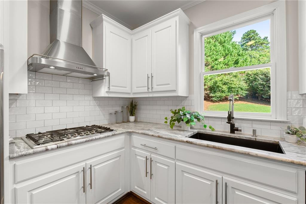 305 Willow Oak Court