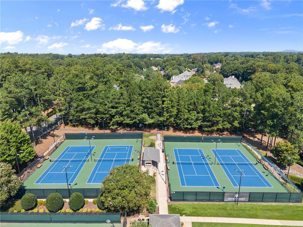 305 Willow Oak Court