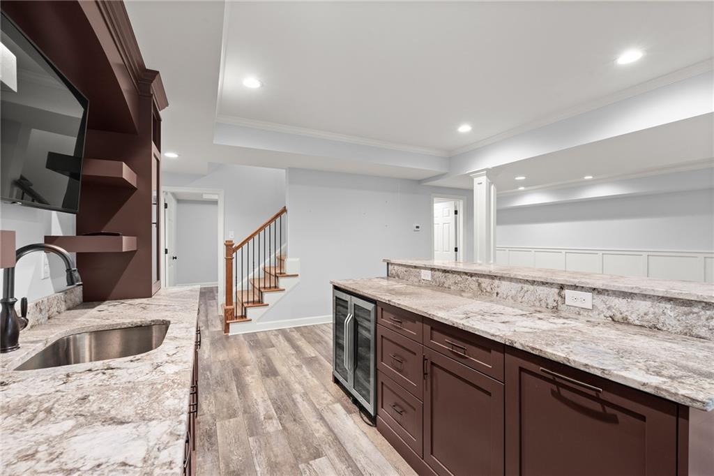 305 Willow Oak Court
