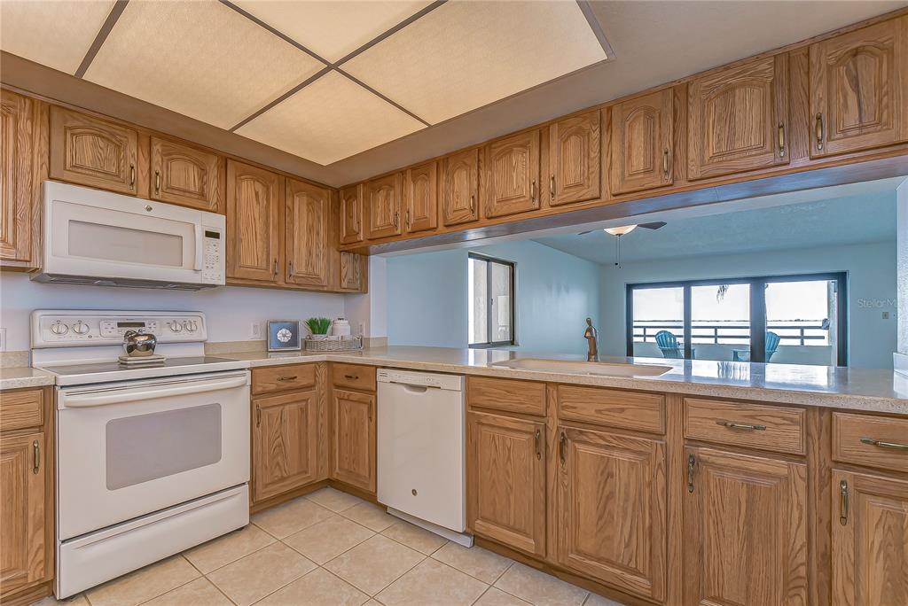 135 1ST ST E #102
