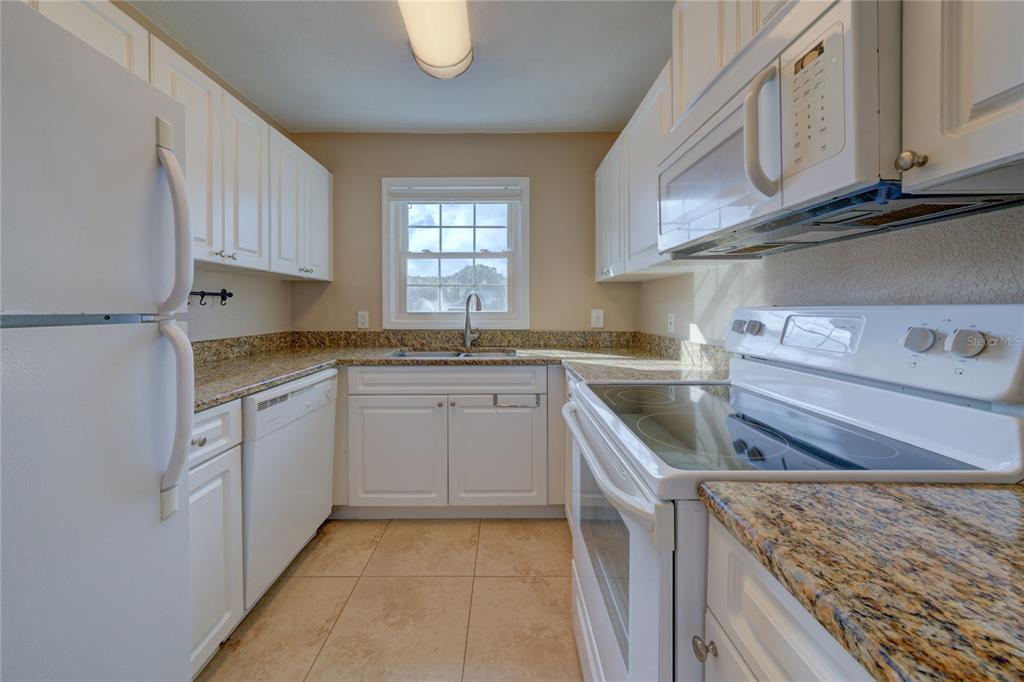 2555 CEDAR CYPRESS CT