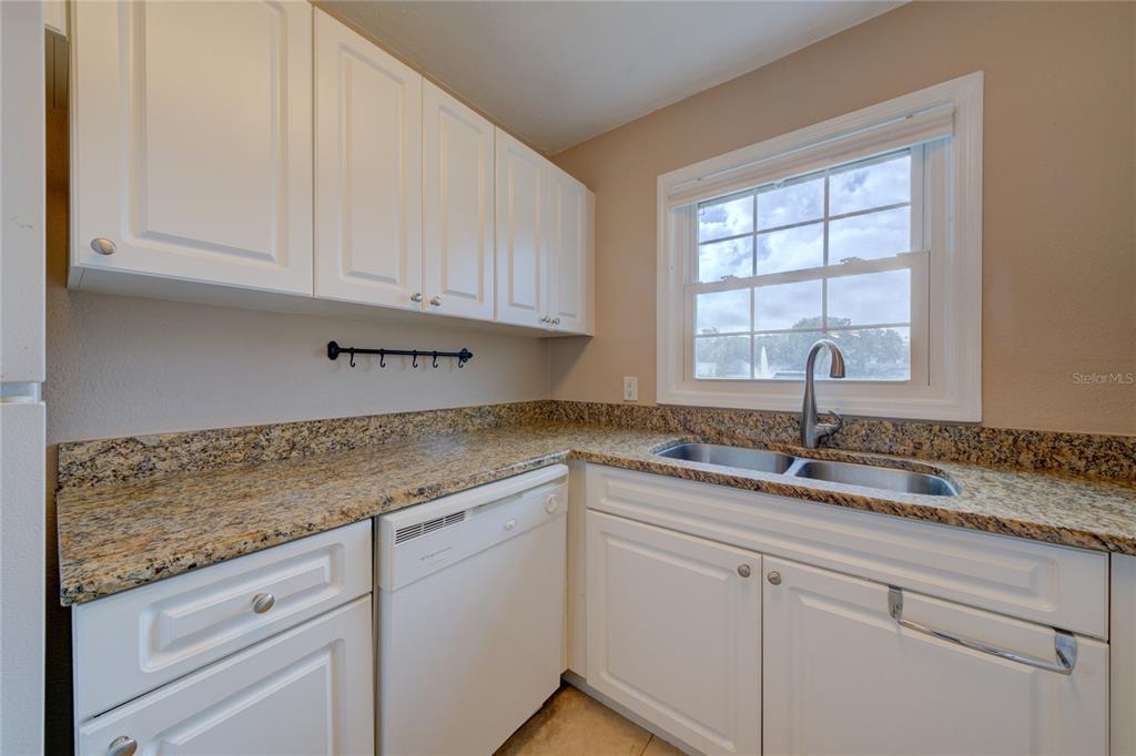 2555 CEDAR CYPRESS CT