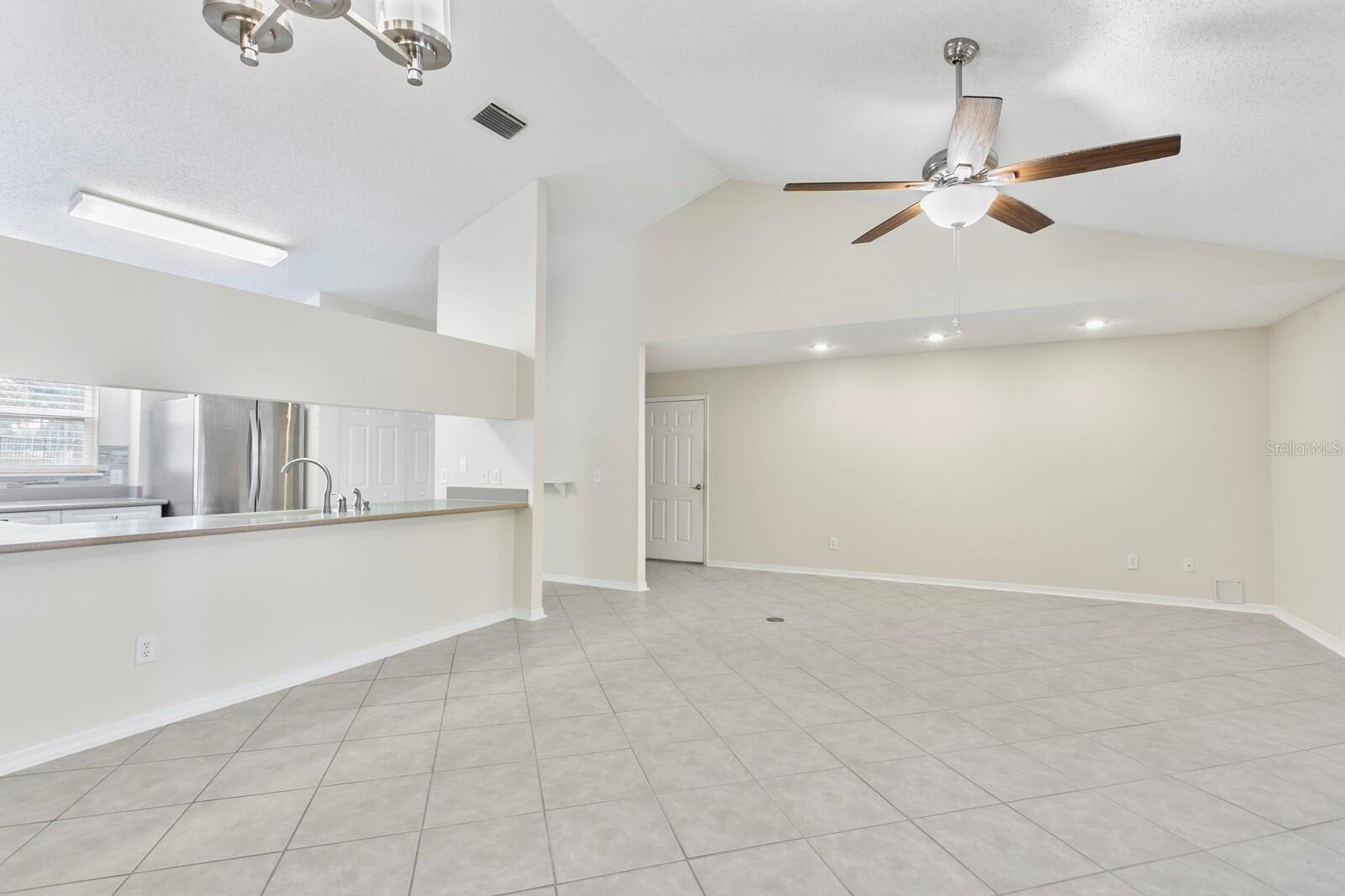 15215 AMBERLY DR #101