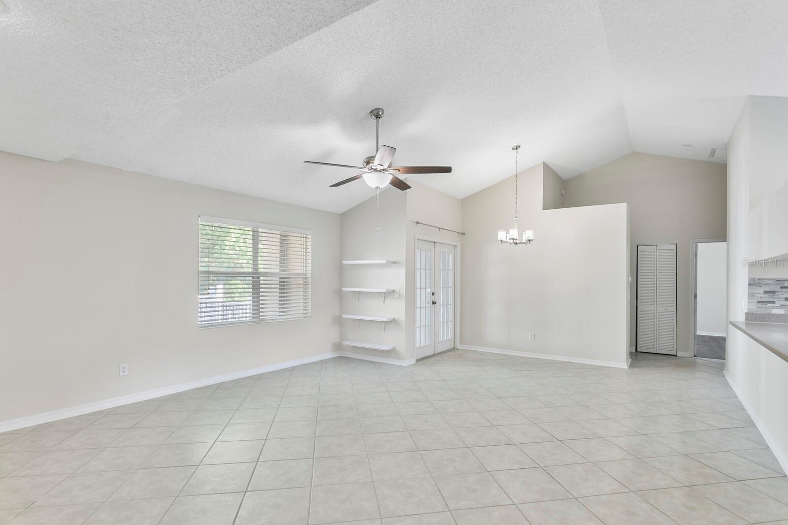 15215 AMBERLY DR #101
