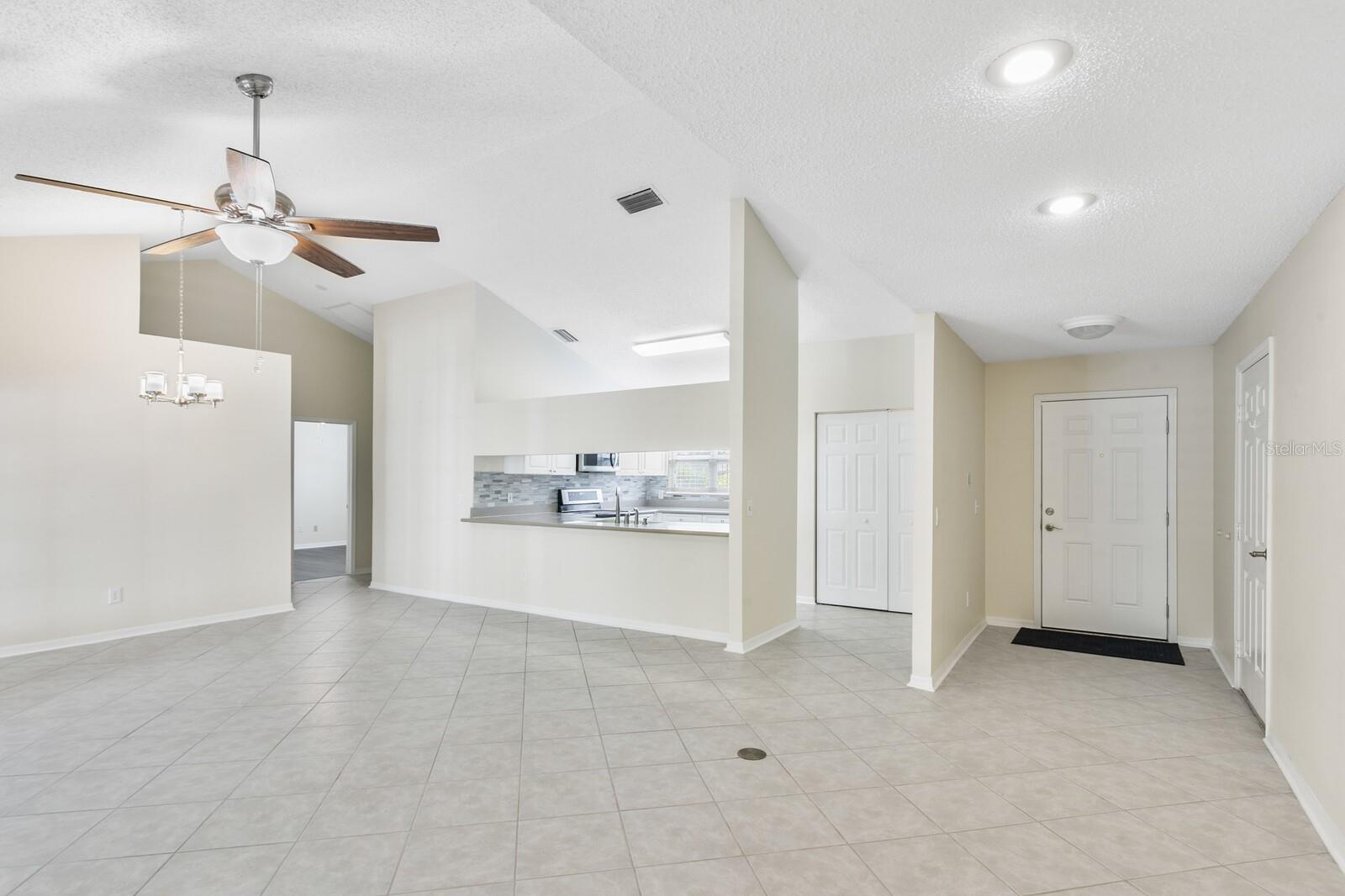15215 AMBERLY DR #101