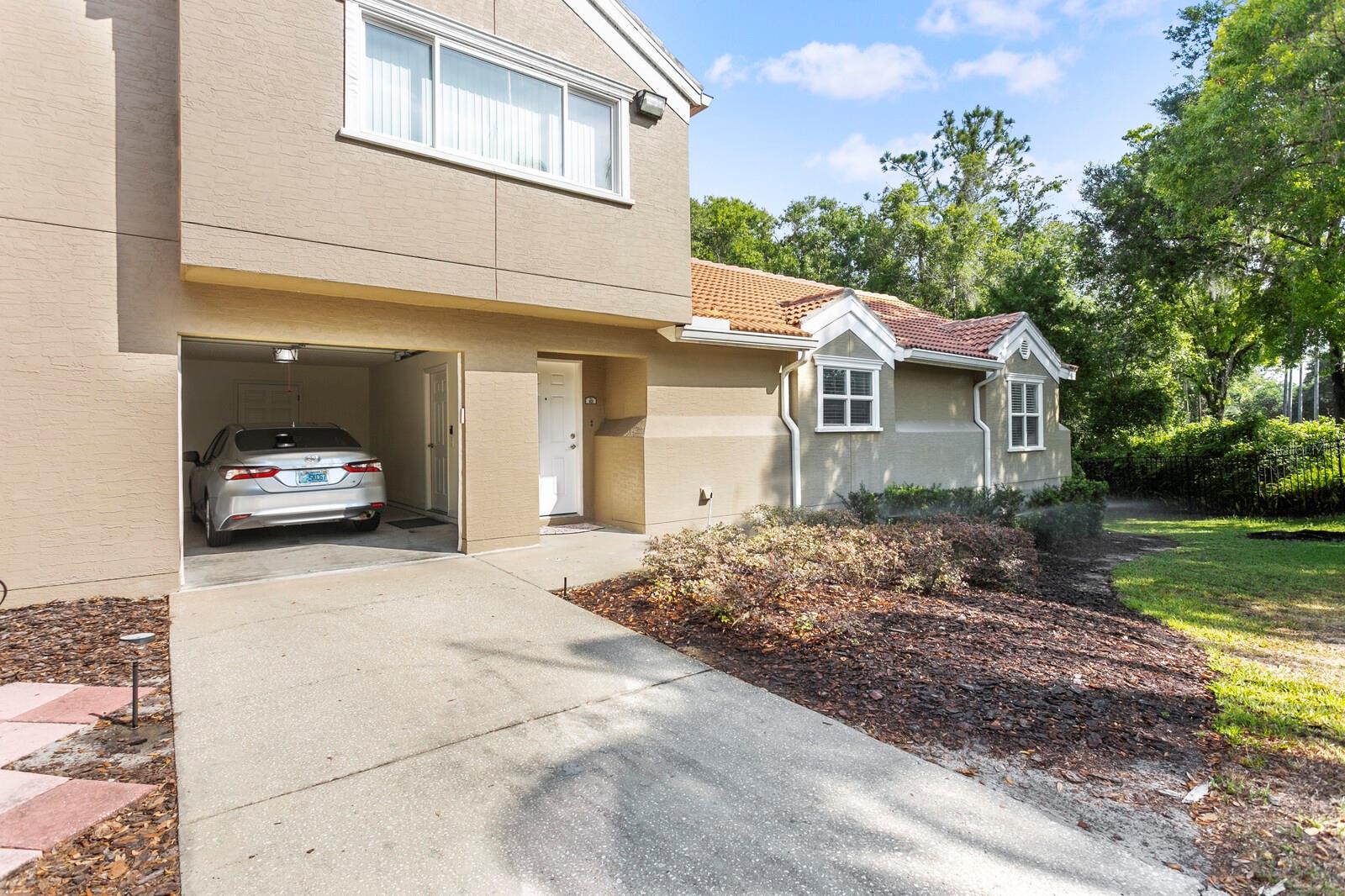 15215 AMBERLY DR #101