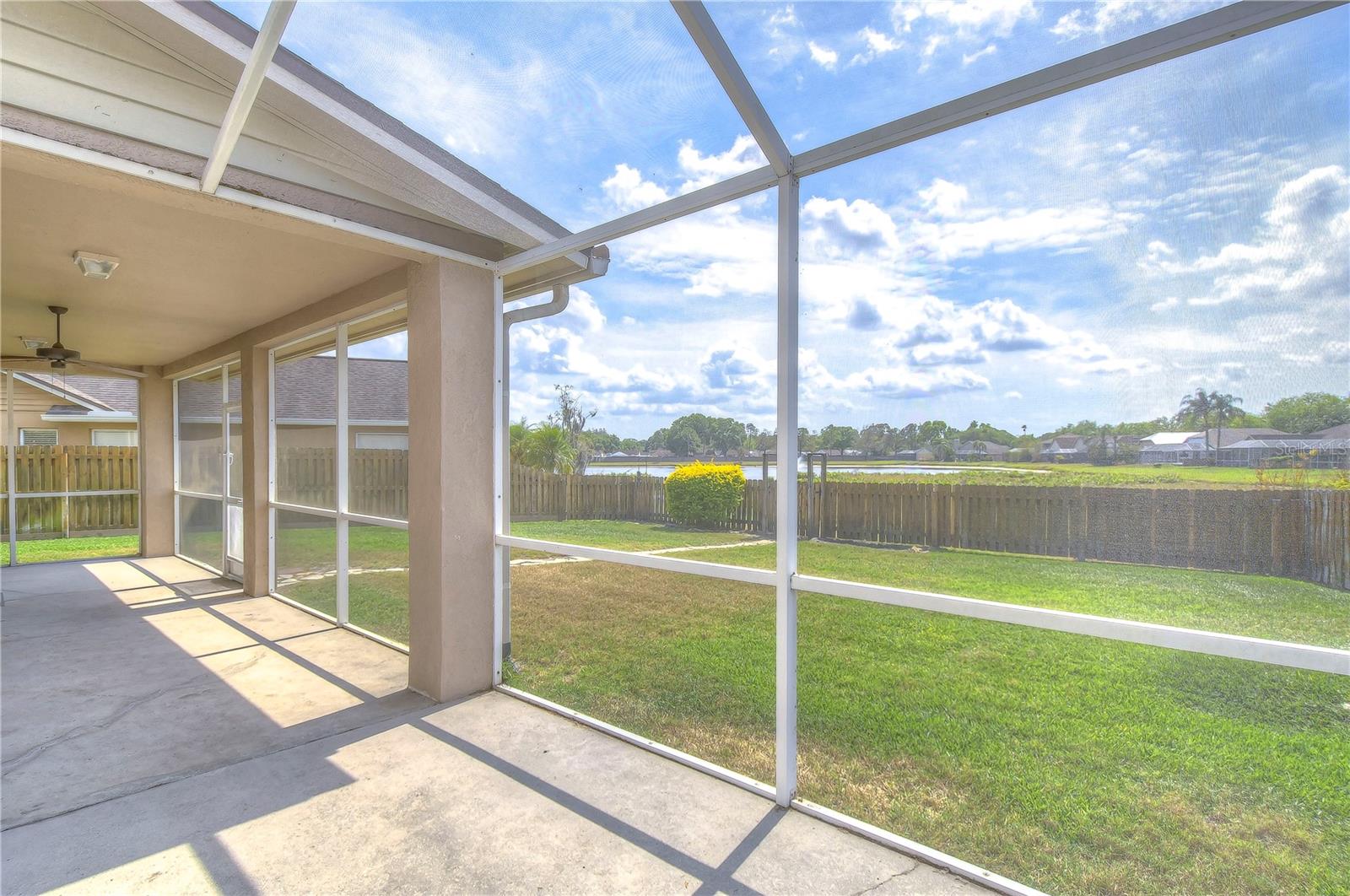 16527 LAKE HEATHER DR