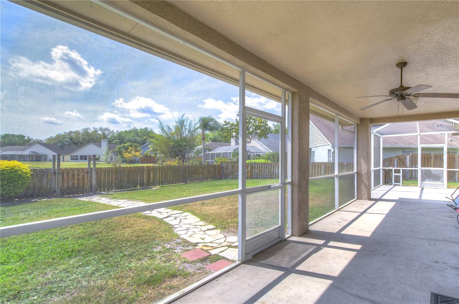 16527 LAKE HEATHER DR