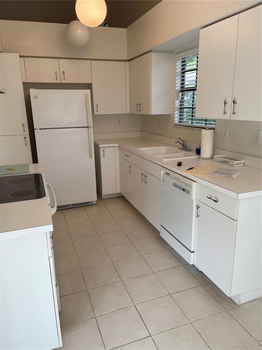 4166 BRENTWOOD PARK CIR