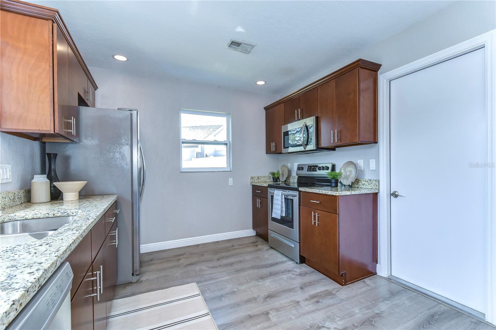 5113 STONEHAVEN CT