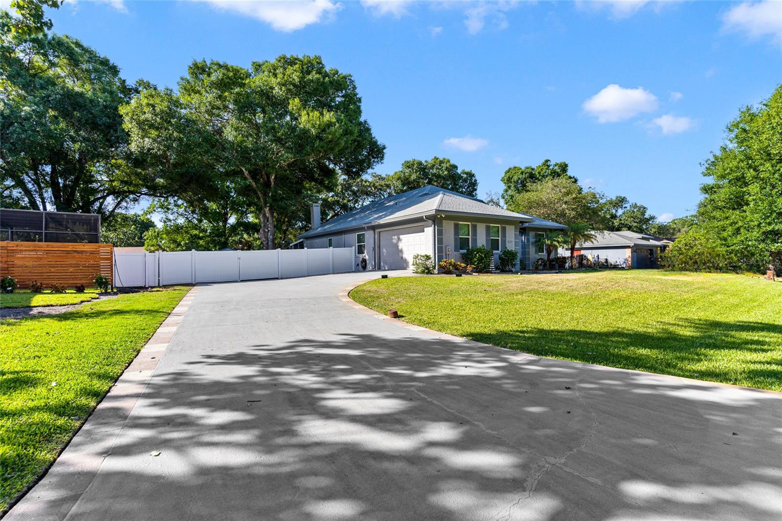 22304 STILLWOOD DR