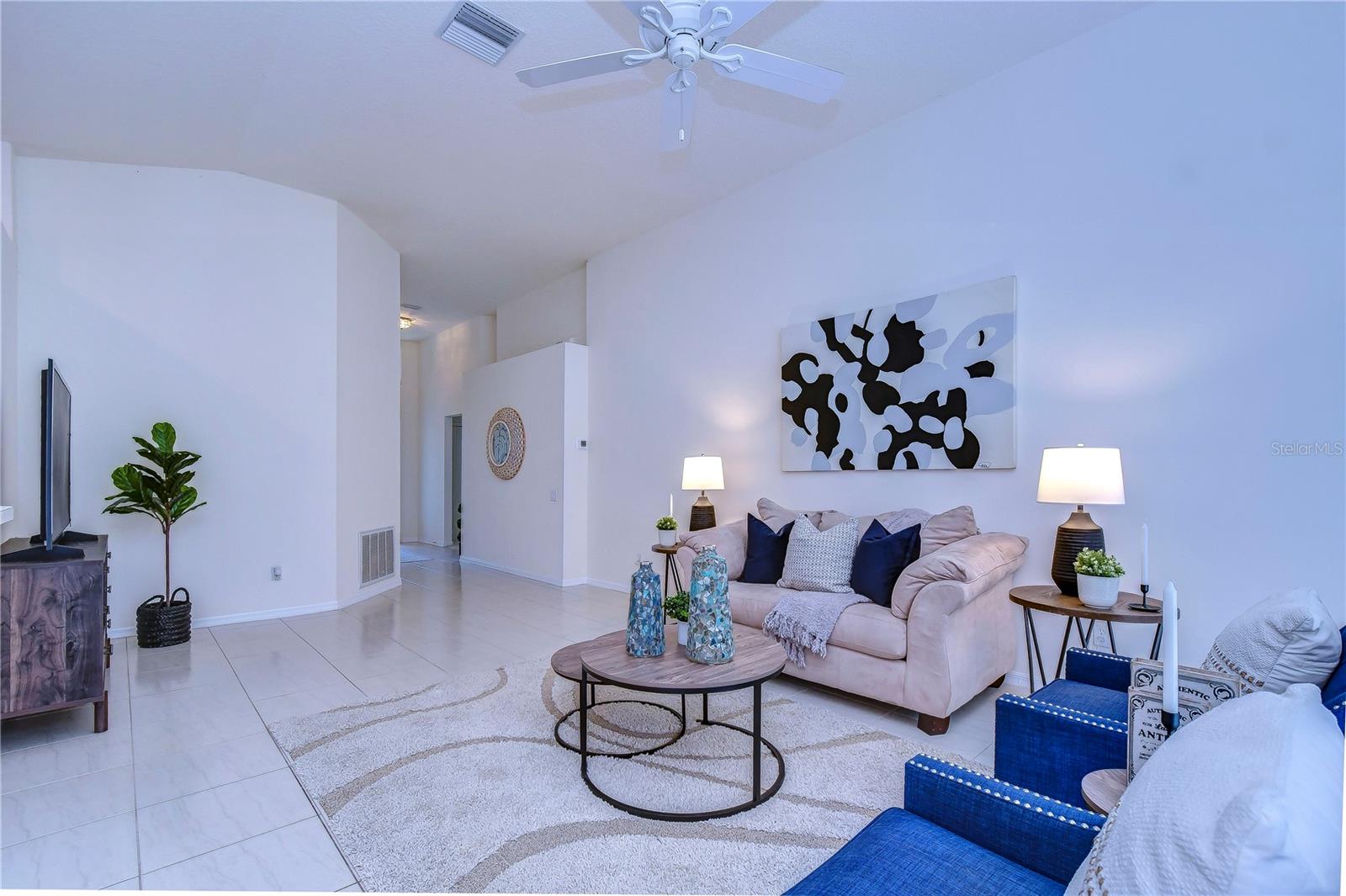 5601 TERRAIN DE GOLF DR