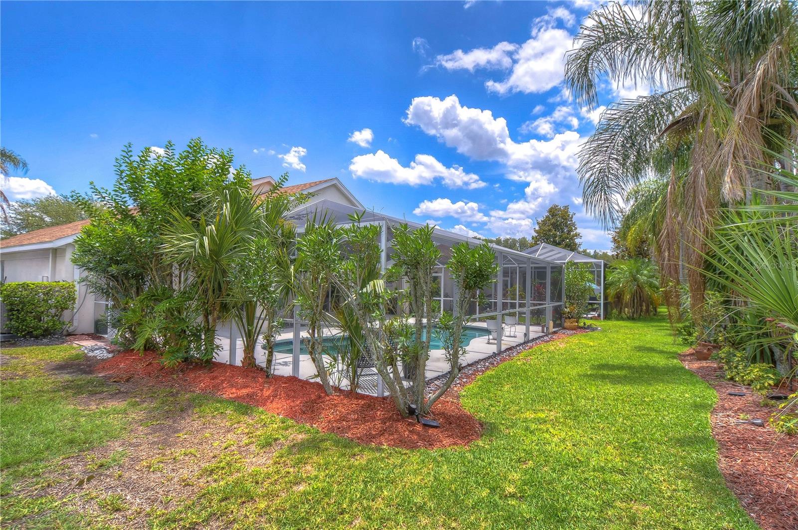 5601 TERRAIN DE GOLF DR