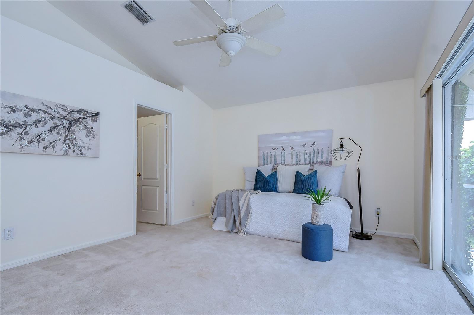 5601 TERRAIN DE GOLF DR