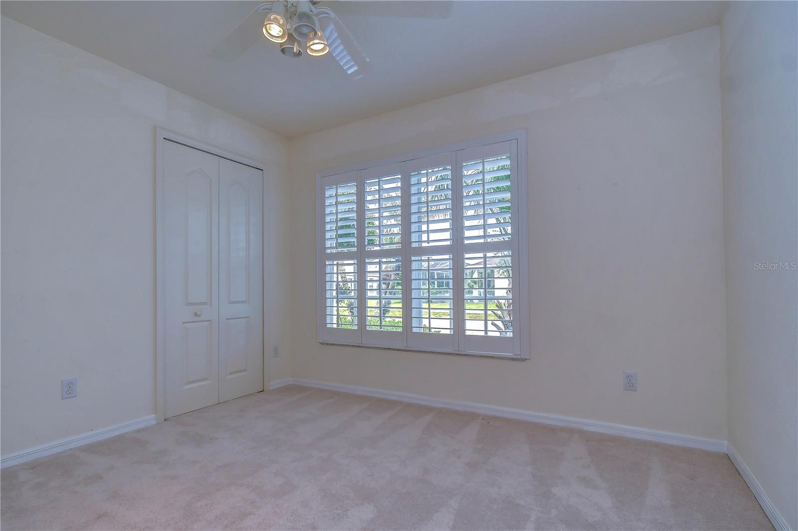 5601 TERRAIN DE GOLF DR