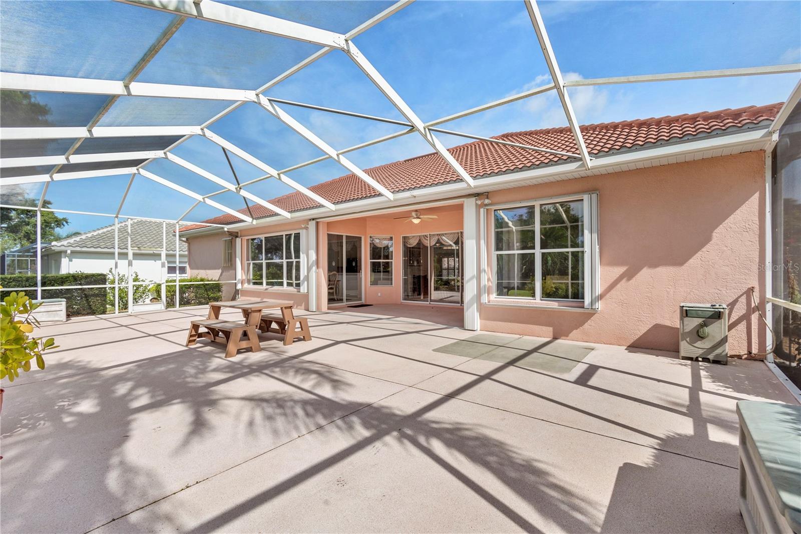 2228 PLATINUM DR