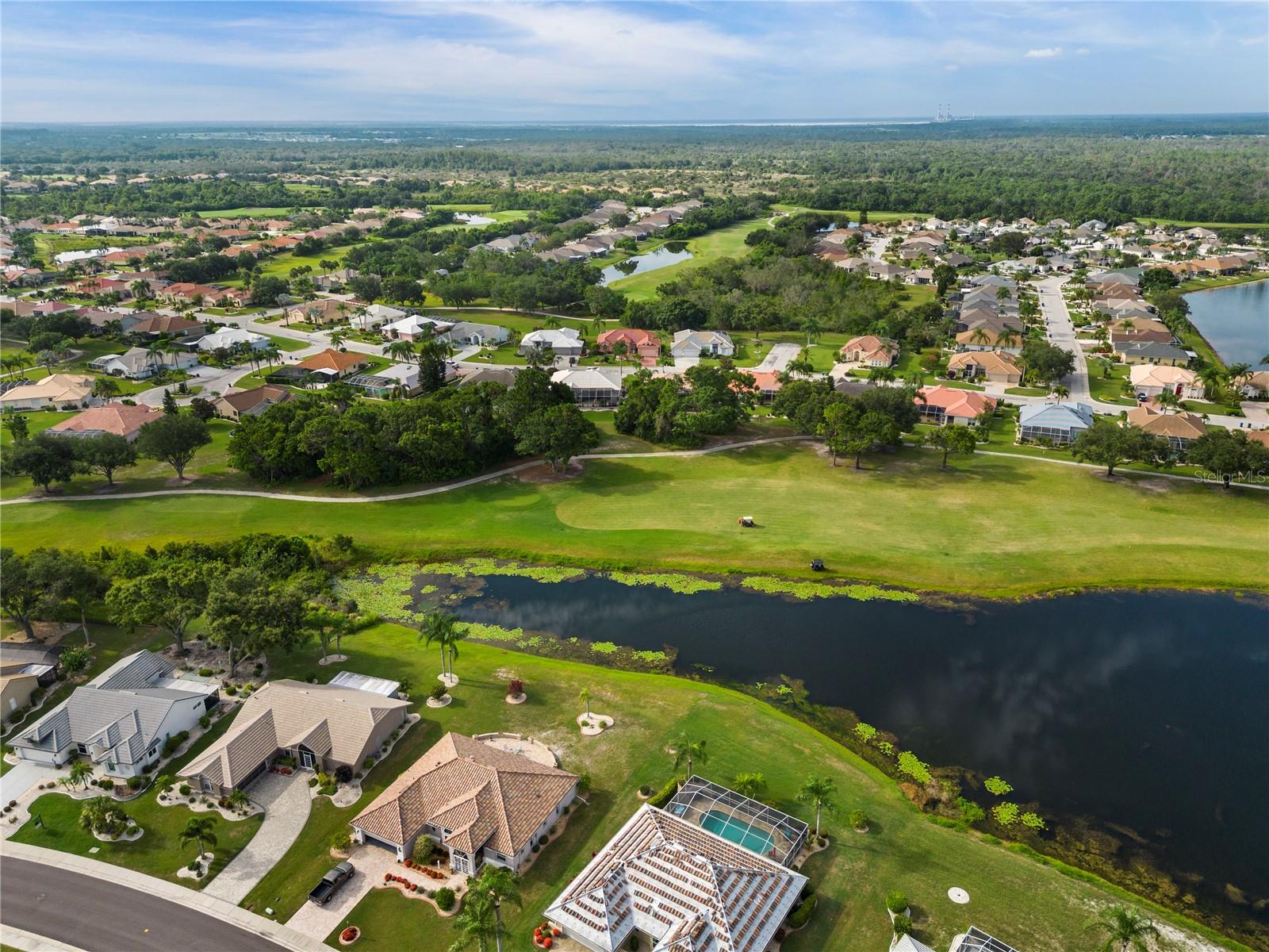2228 PLATINUM DR