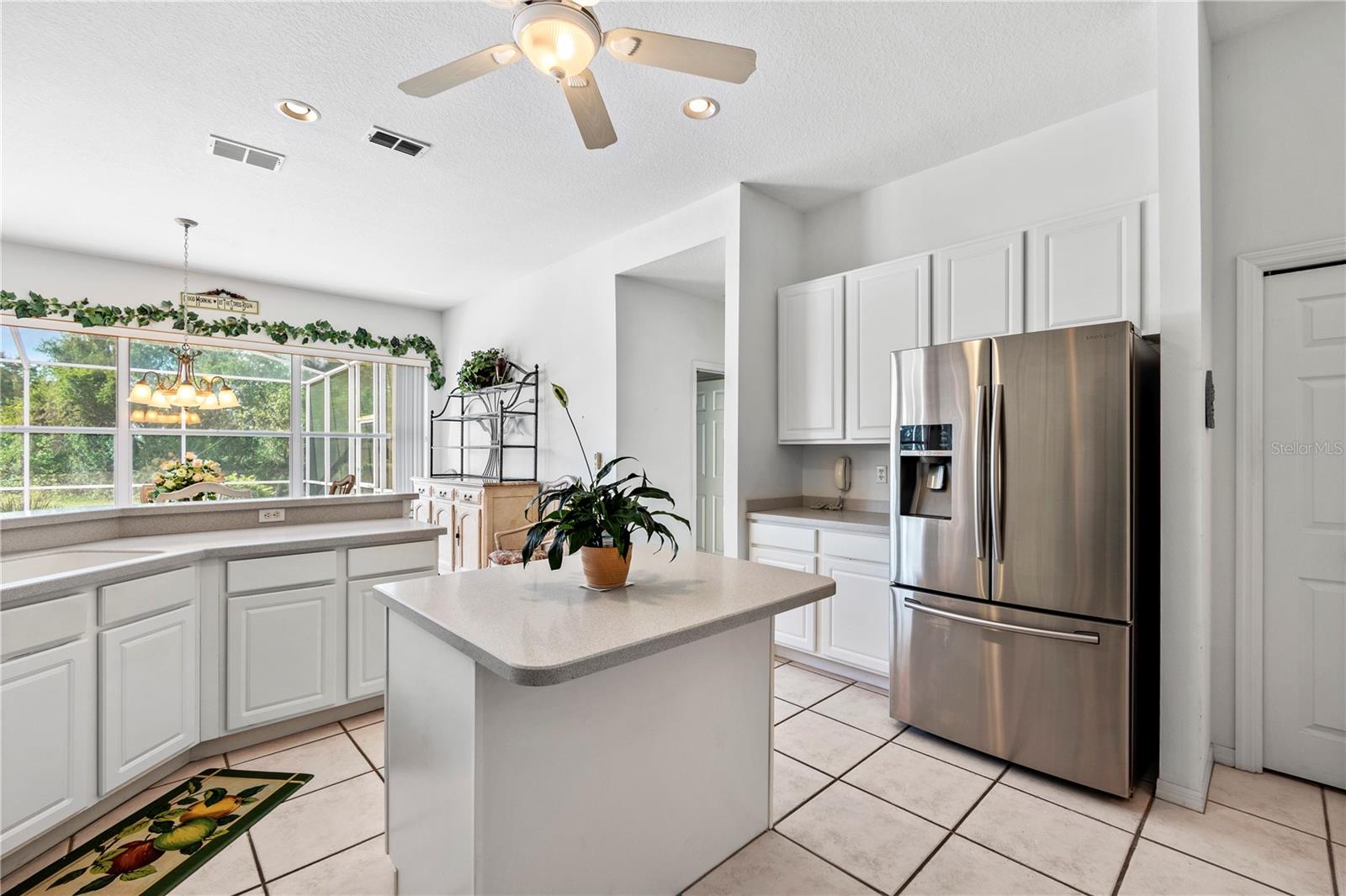 2228 PLATINUM DR