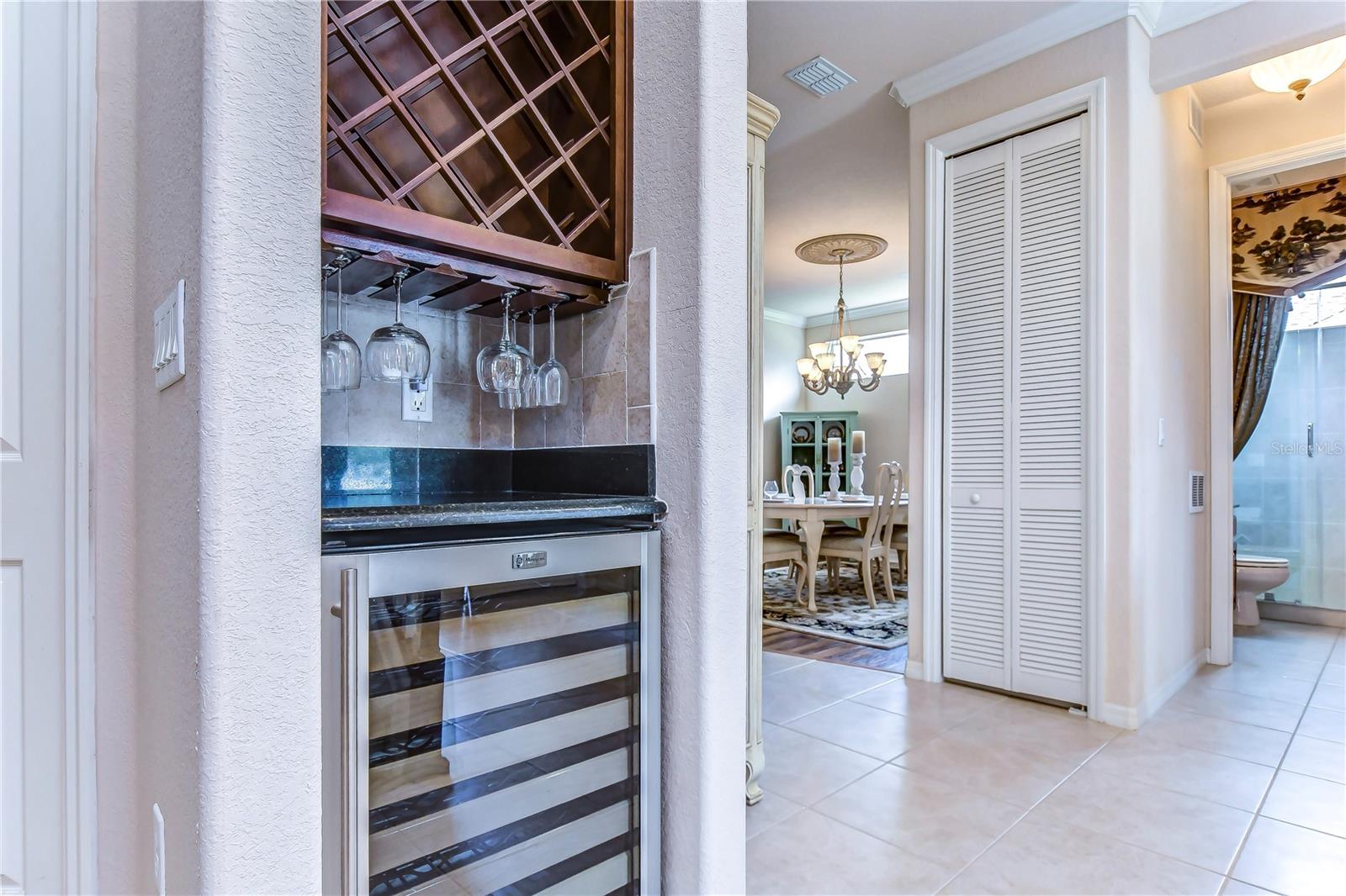 4387 CALIQUEN DR