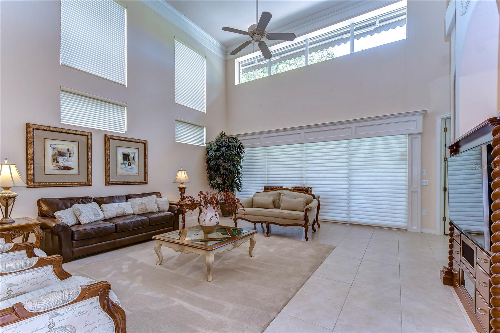 4387 CALIQUEN DR