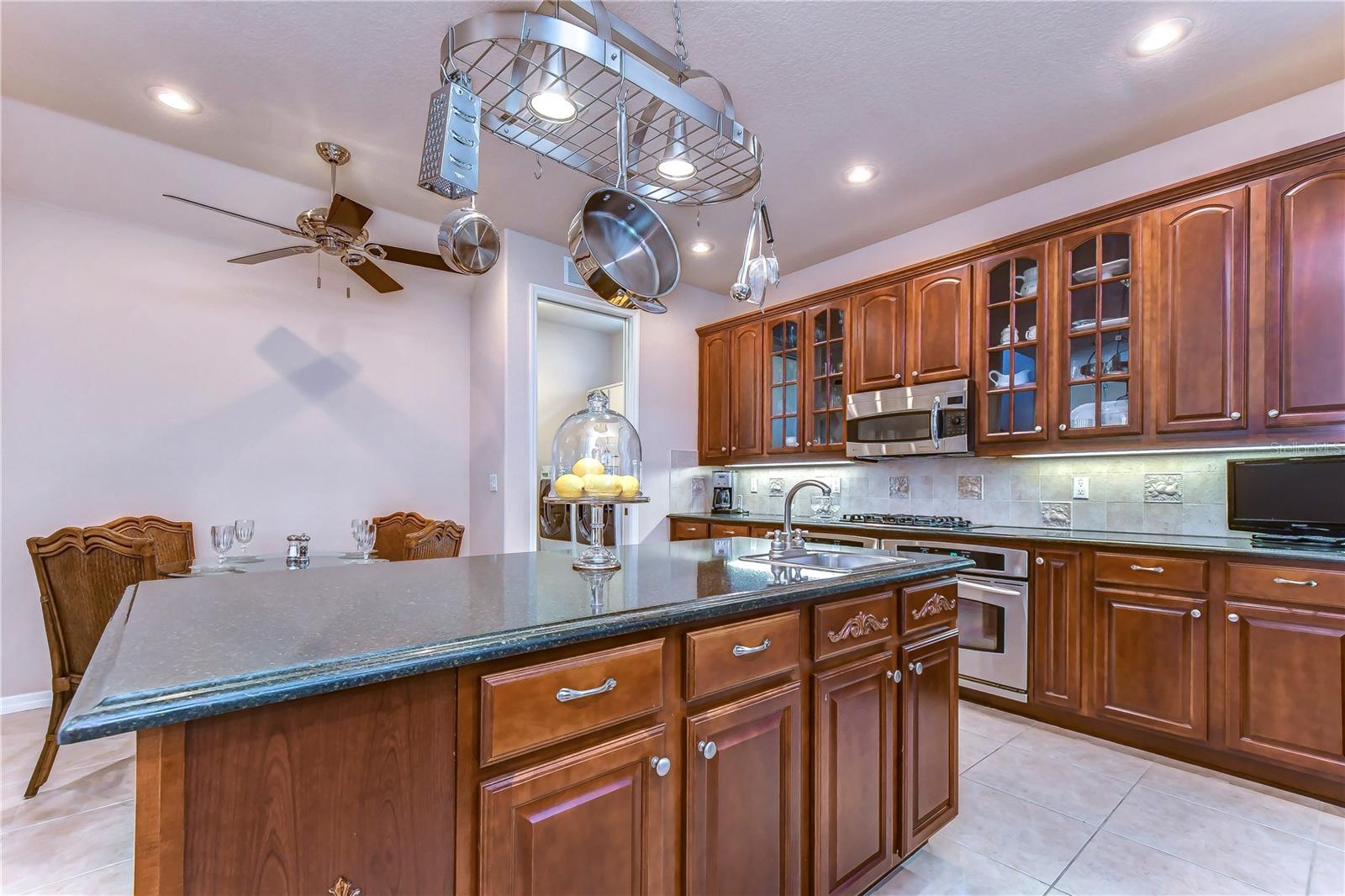 4387 CALIQUEN DR