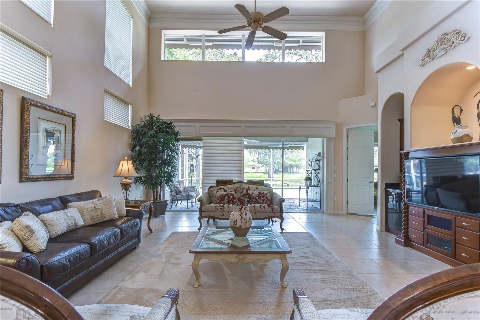 4387 CALIQUEN DR