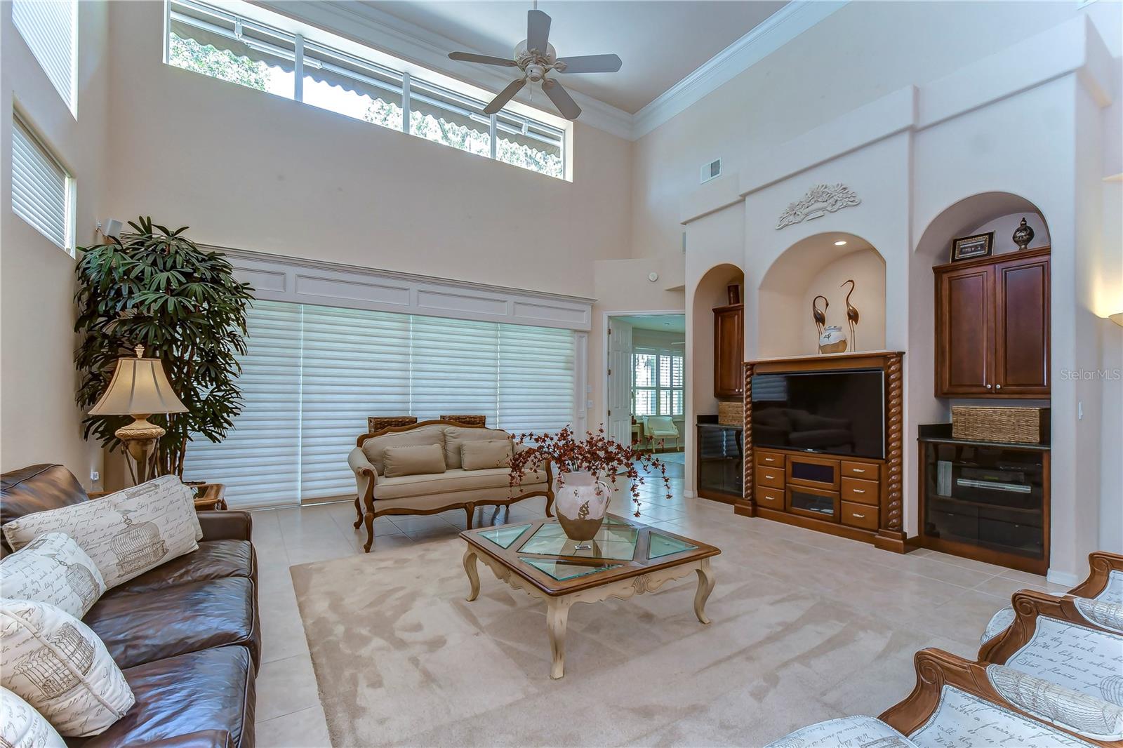 4387 CALIQUEN DR