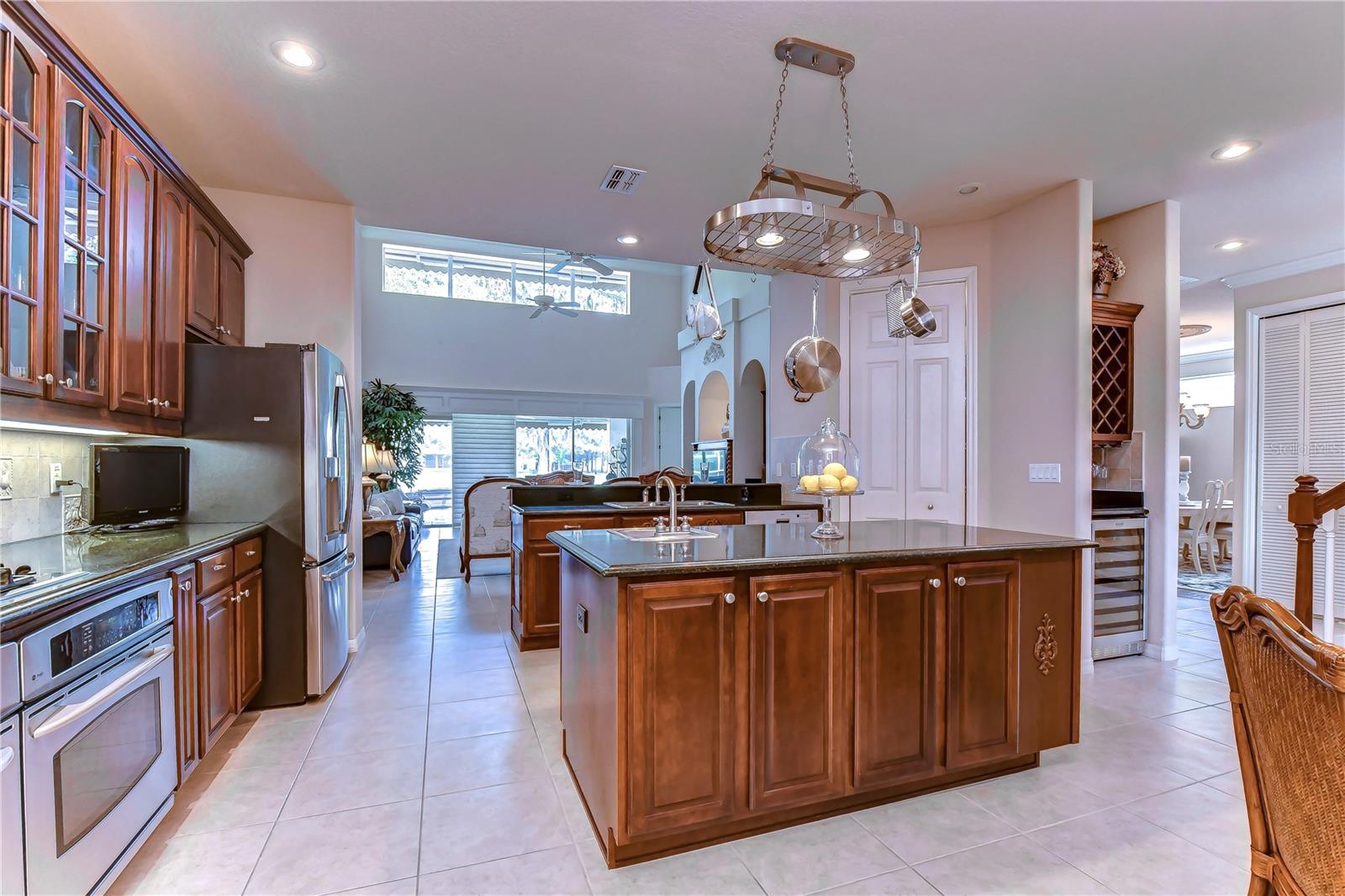 4387 CALIQUEN DR