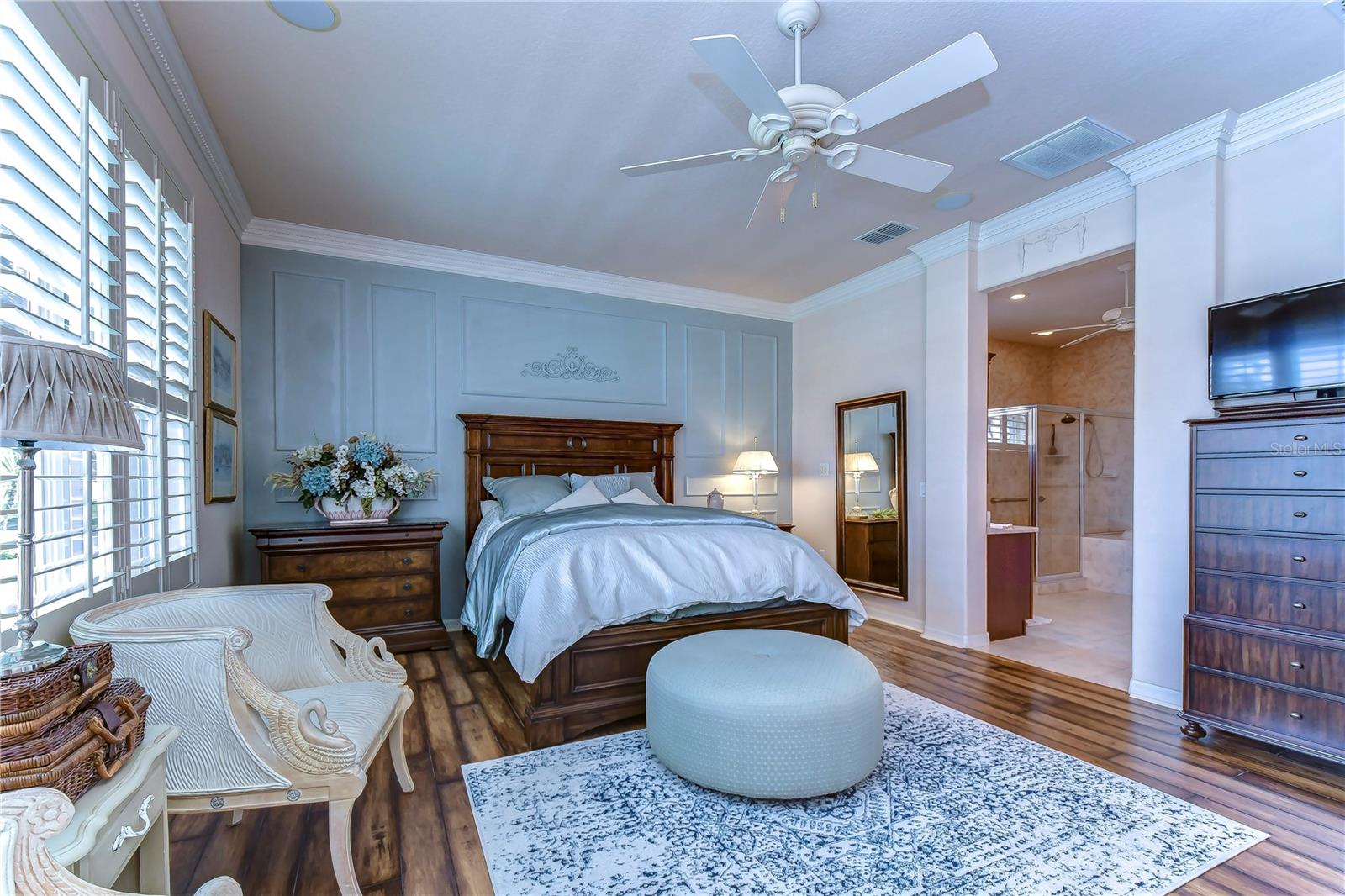 4387 CALIQUEN DR