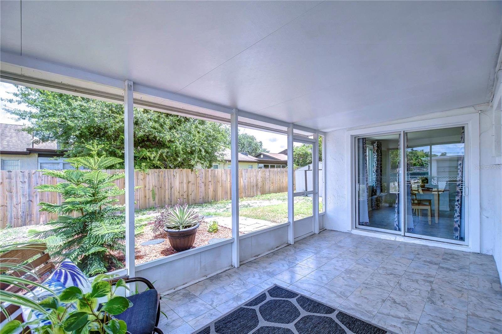 1138 CLASSIC DR