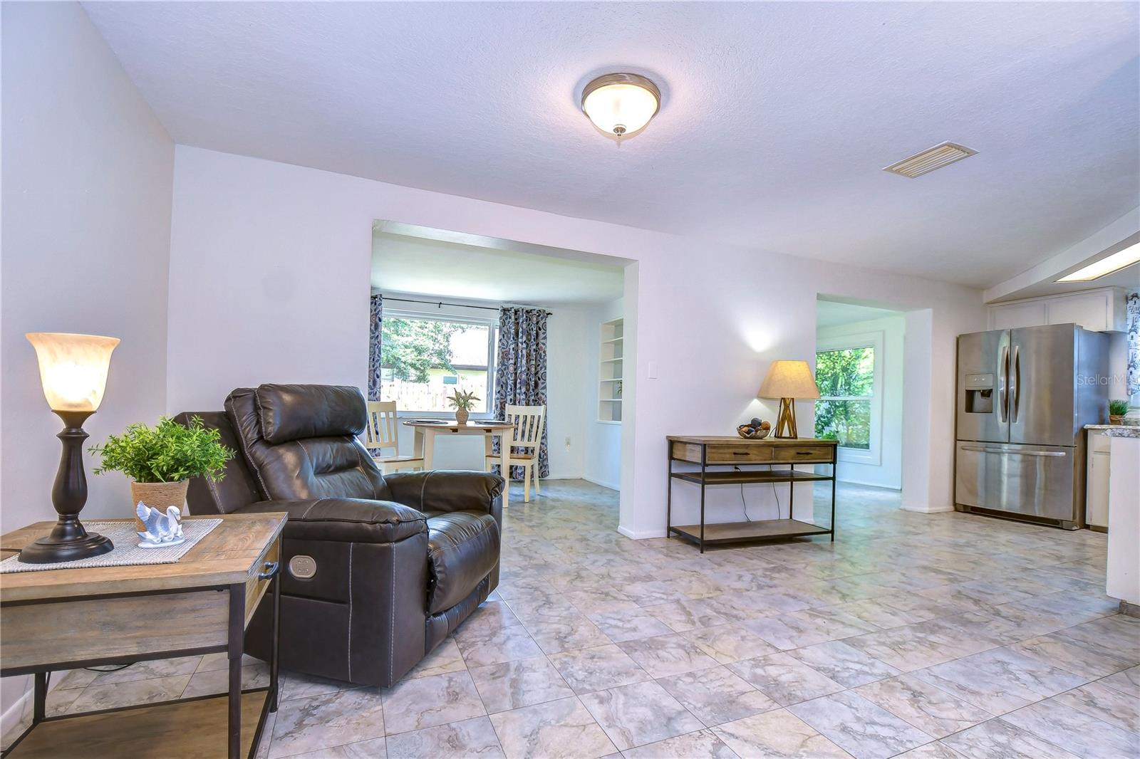 1138 CLASSIC DR